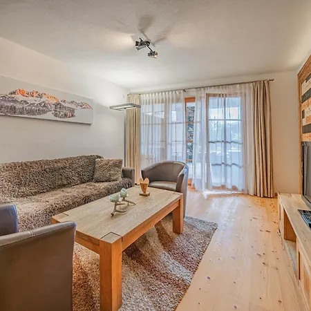 Panorama 2a Am Lift Ski-in-out ミッタージル