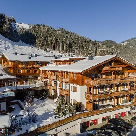 Panorama 2a Am Lift Ski-in-out アパート ミッタージル